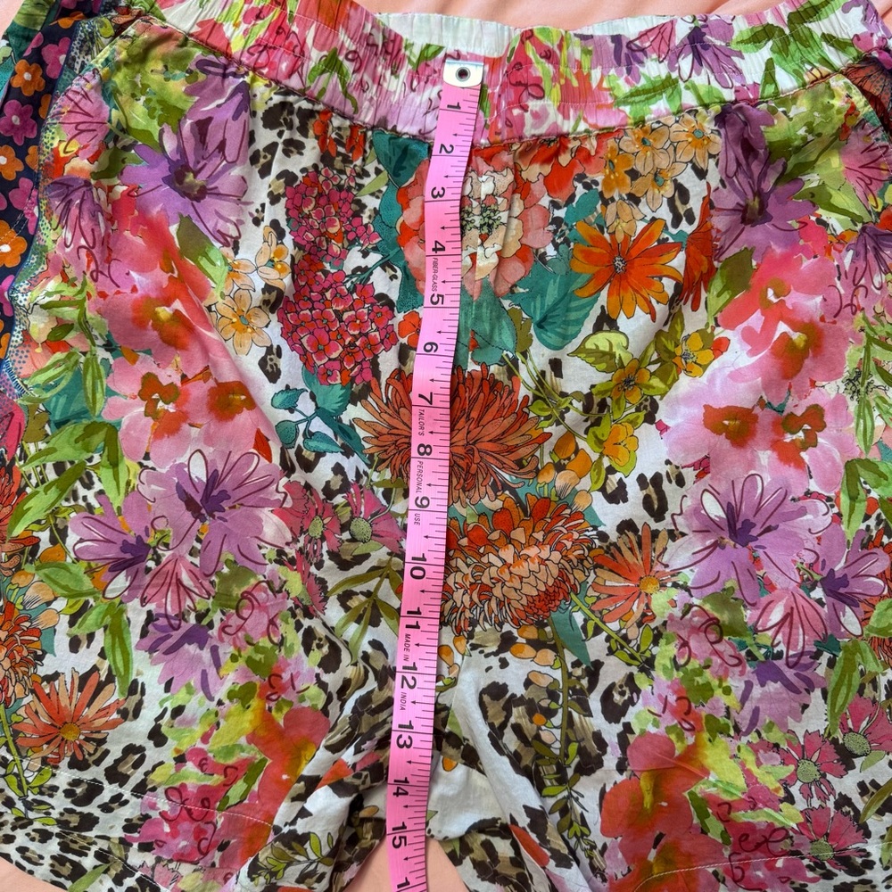 JOHNNY WAS 2 Piece Wild Garden Blouse and Short Set - Women’s Large - Picture 15 of 16